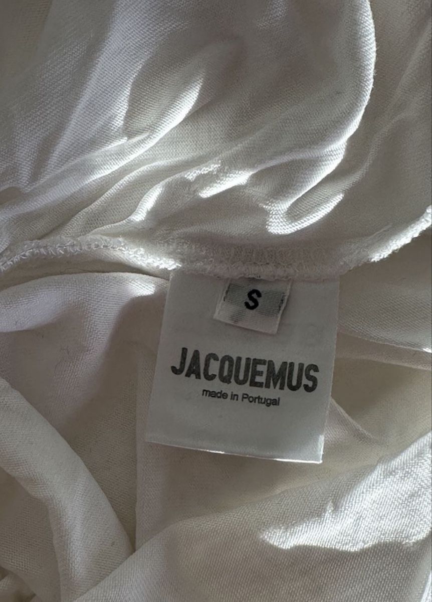 Jacquemus T-Shirts: Jacquemus Le Souk Wrap Shirt  – Gebraucht aus Basel von Petersgasse 6