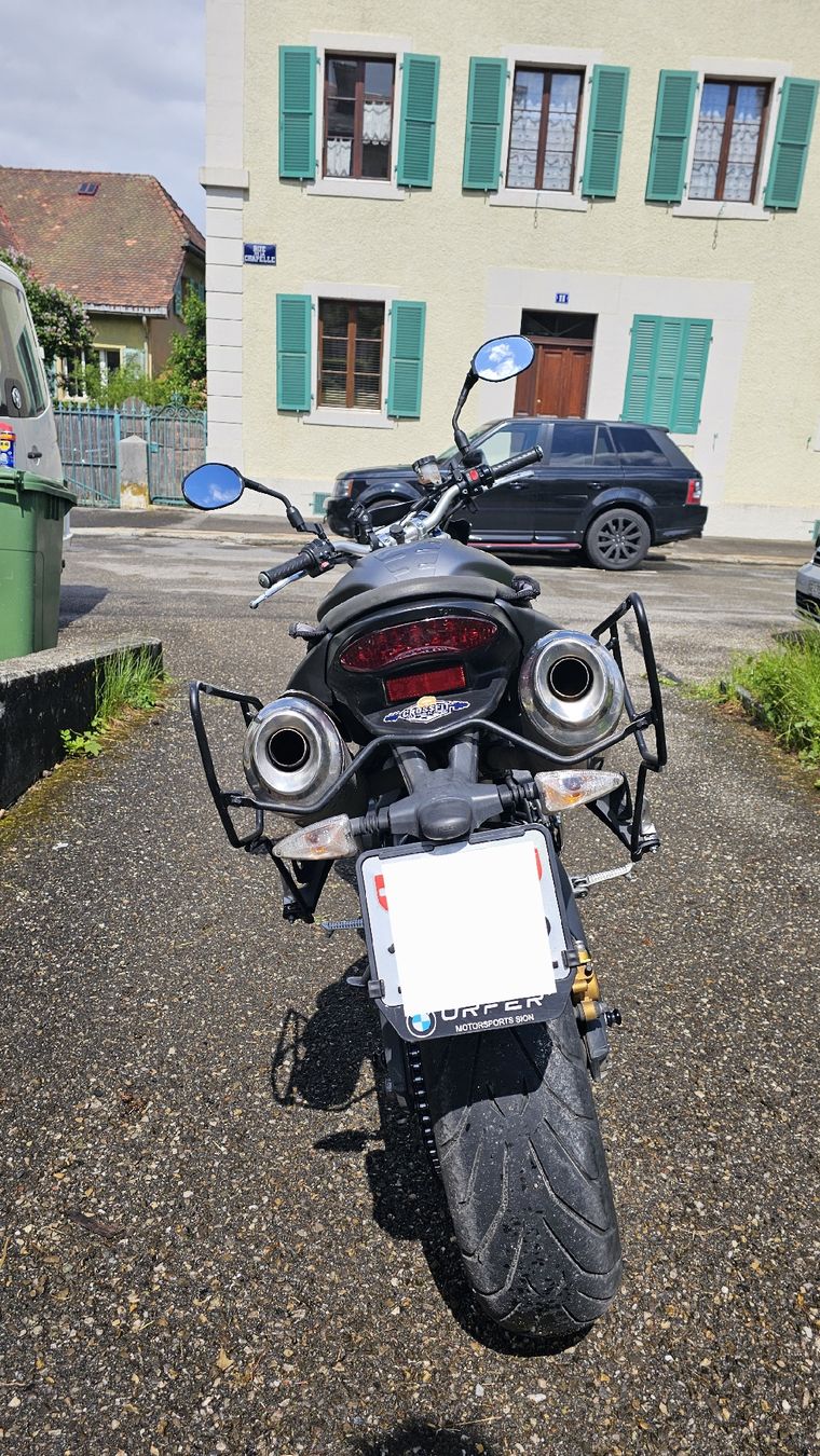 Strada: Triumph Street Triple 675 R – Usato da La Chaux-de-Fonds venduto da little_bubble 7