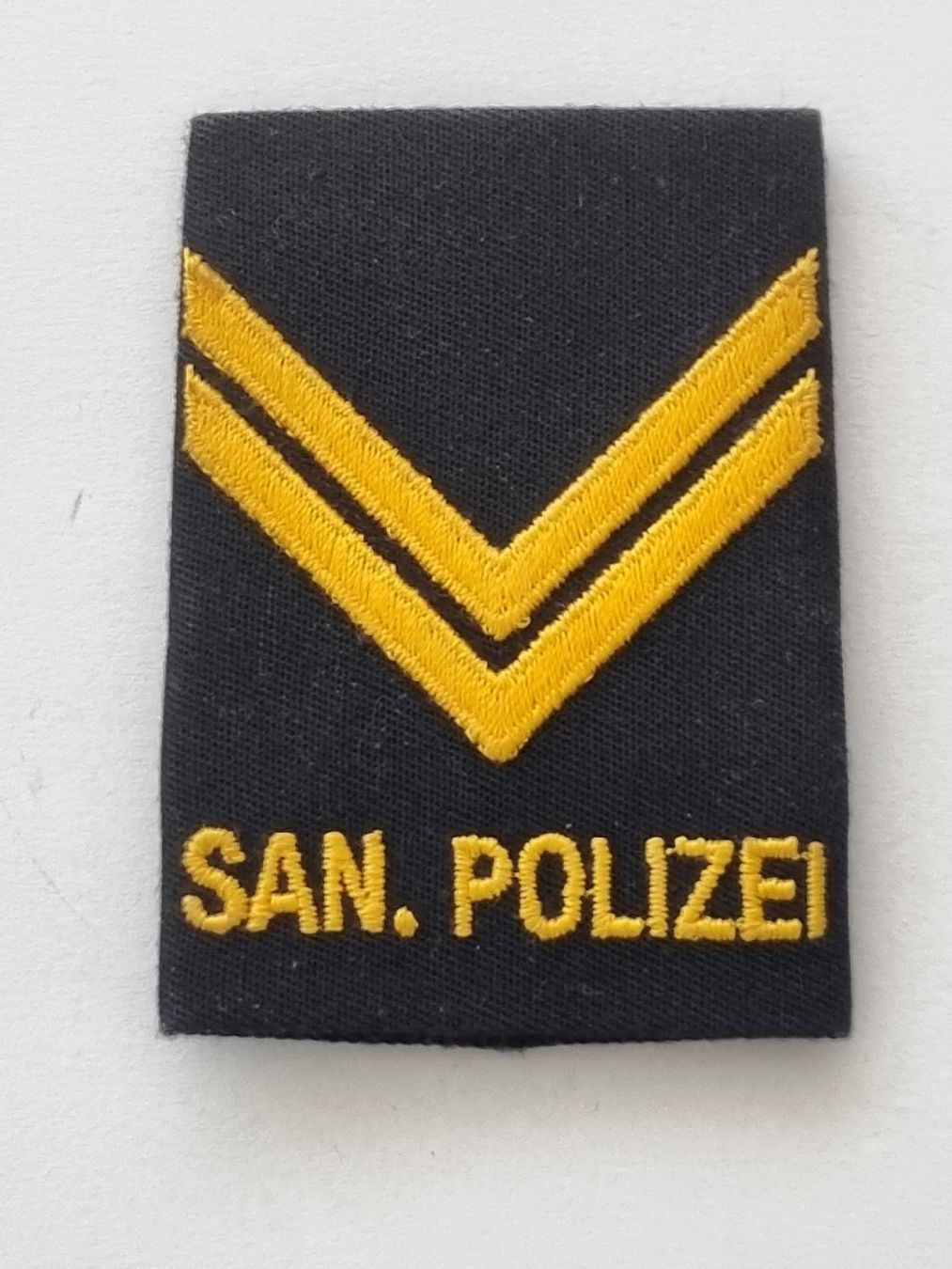 Uniformi: Sanitätspolizei Schulterabzeichen /  Patt – Usato da Laupen BE venduto da Bombers