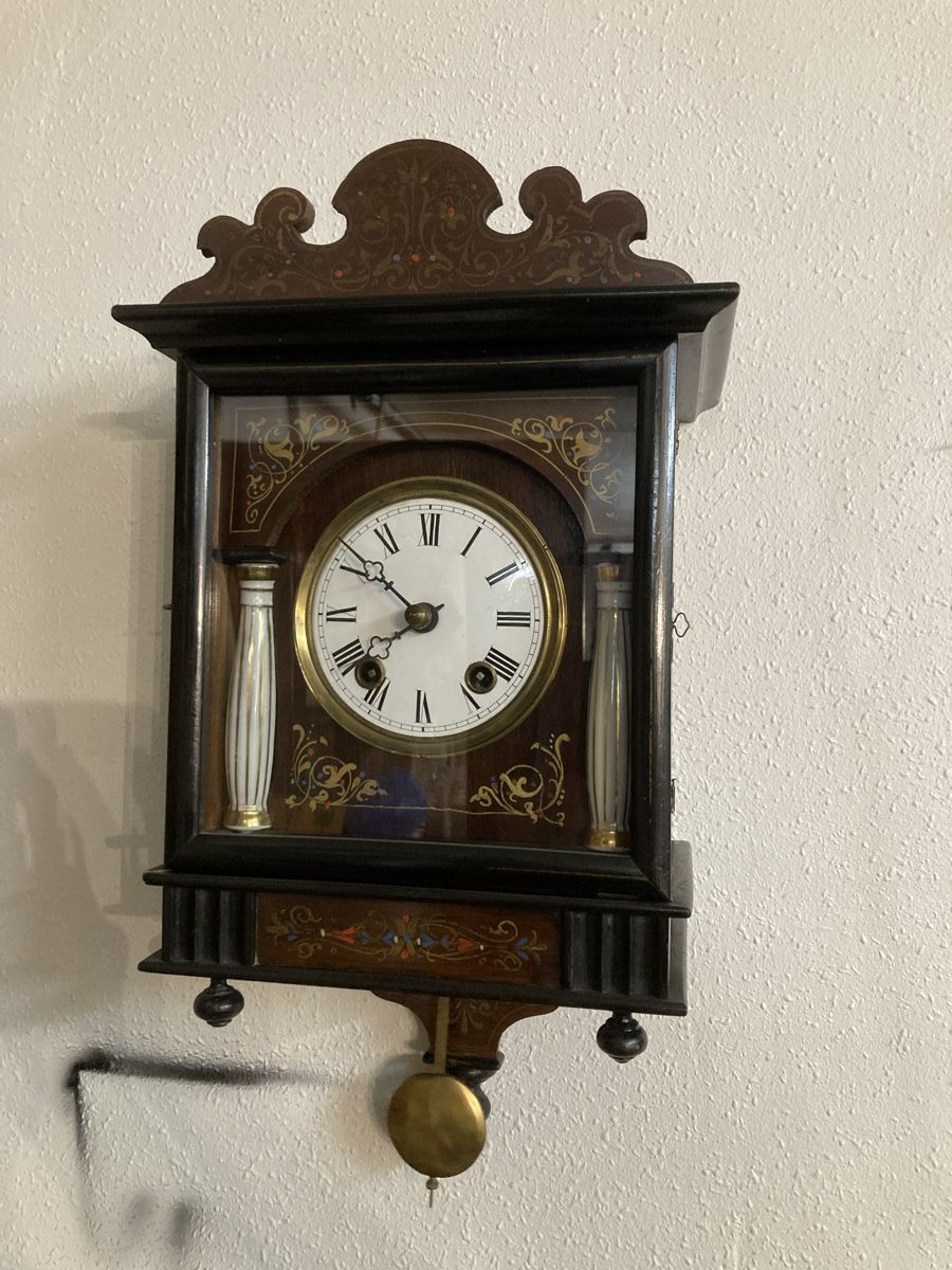 Swiss Orologi: Antike Wanduhr alt Pendel Auzug – Usato da Boll venduto da Jopp1