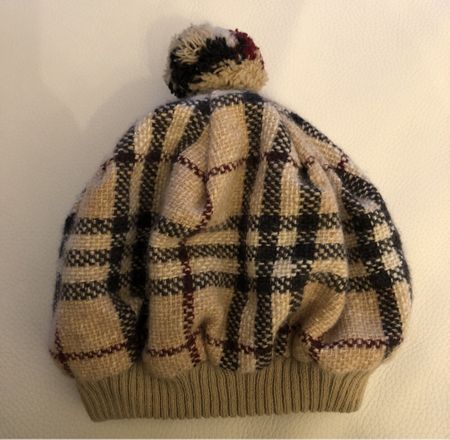 Burberry London bonnet tombant