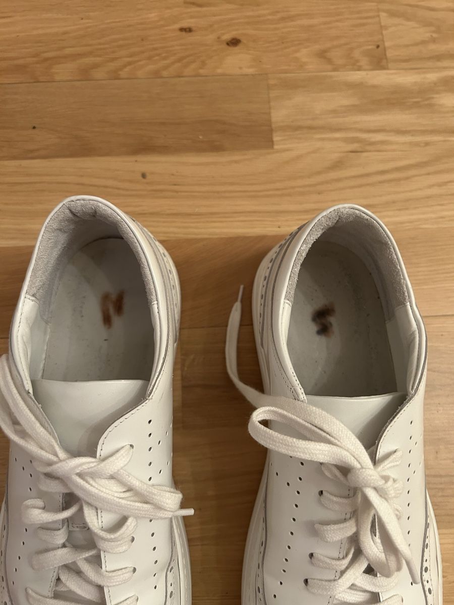 Herrenschuhe: weisse Business Schuhe Grösse 44 – Gebraucht aus Wil SG von sab_vl6q 1