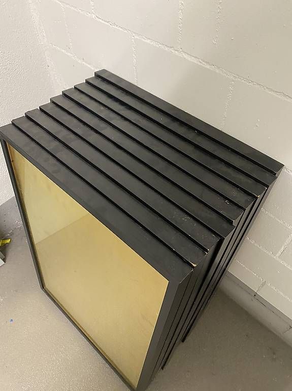 Cornici: 9 Bilderrahmen 50 x 70 schwarz – Usato da Bülach venduto da classicrider 2
