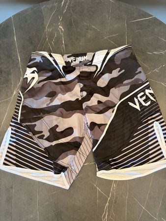 Venum MMA Shorts Tarnmuster Grösse S