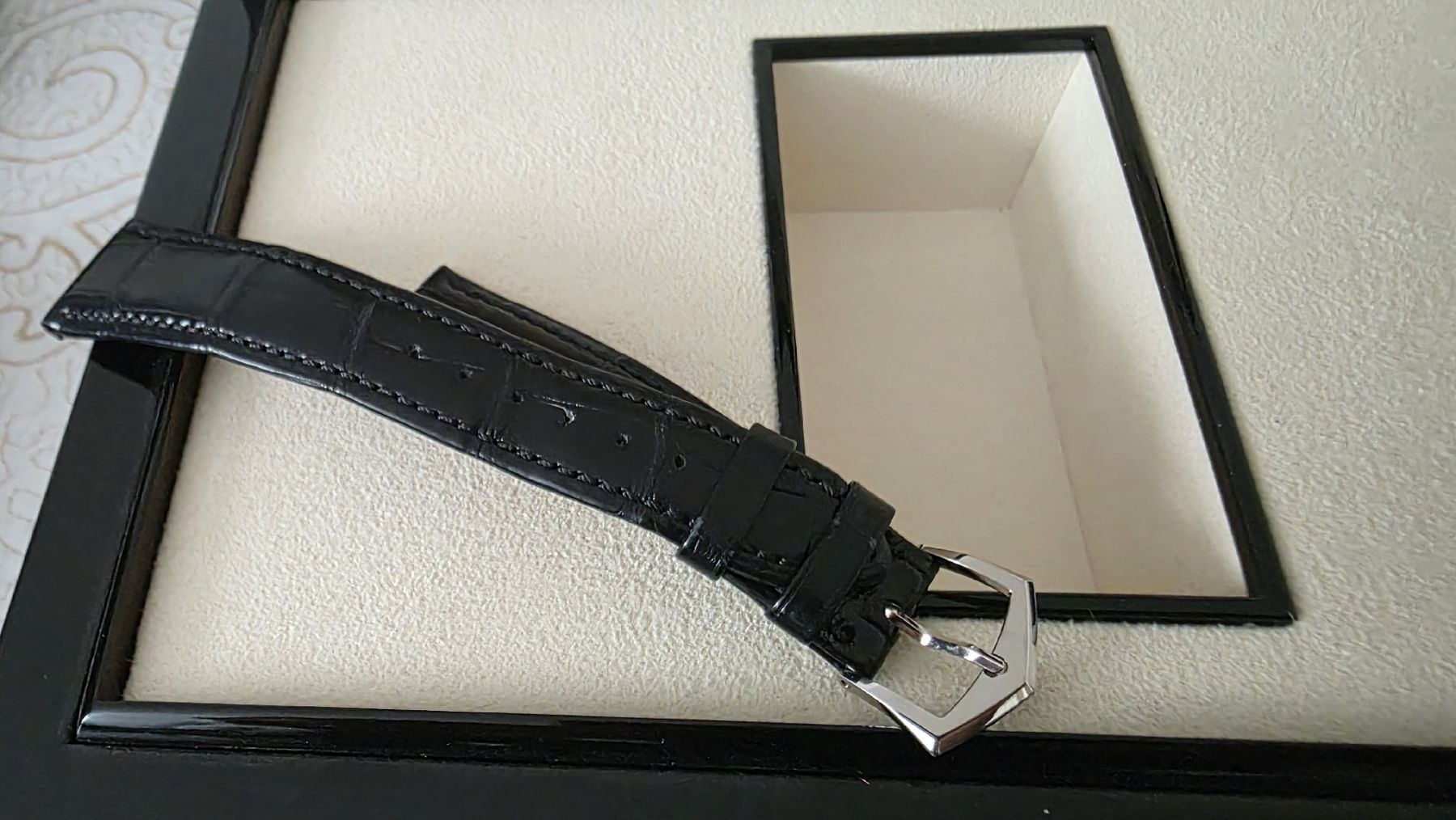 Patek Philippe Orologi: Patek Philippe 5205G-013 White Gold – Usato da Meilen venduto da kiafil157 6