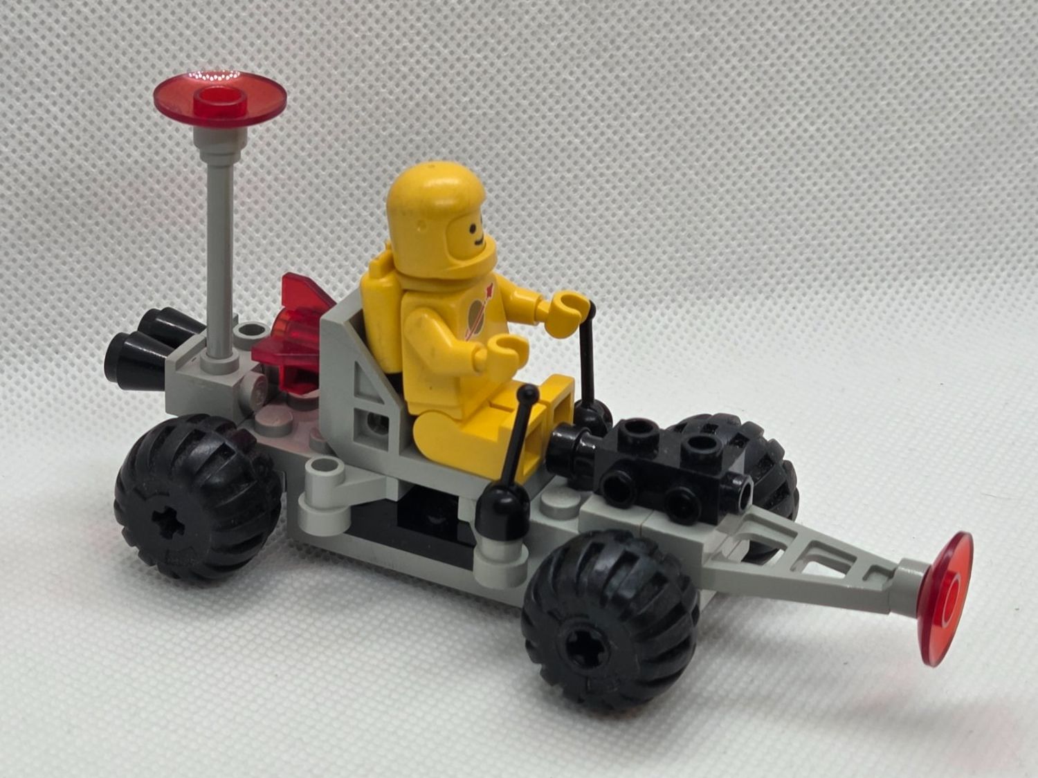 Lego Kit di costruzioni: LEGO Space 6826 Crater Crawler – Usato da Basadingen venduto da tot_59zf 2