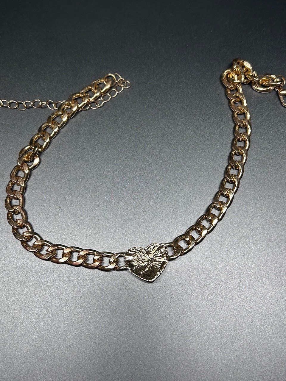 Catenine: Collana girocollo a forma di cuore – Usato da Giubiasco venduto da LorisVale 4