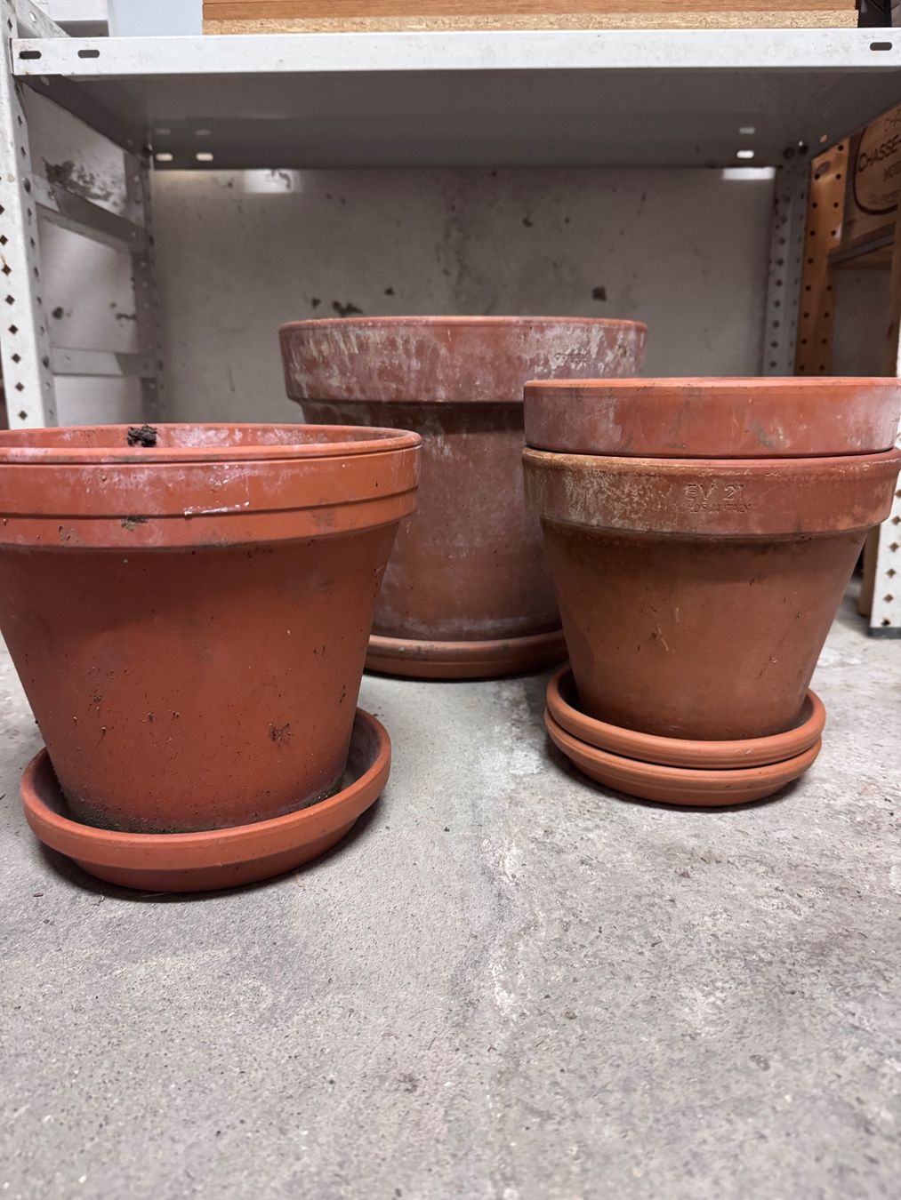 Migros Vasi per fiori: 4 Pflanzentöpfe aus Terrakotta – Usato da Bern venduto da Ania_
