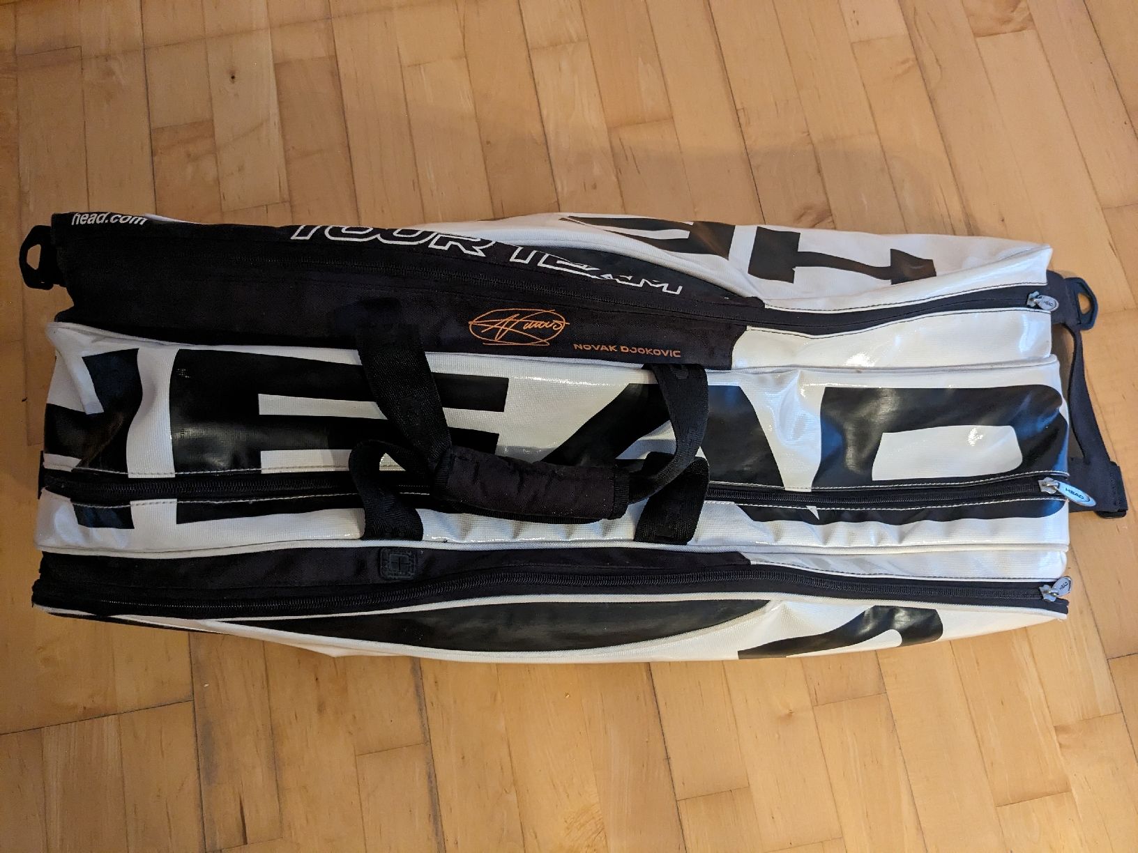 Head Taschen: Head Tennistasche – Gebraucht aus Wil SG von  1