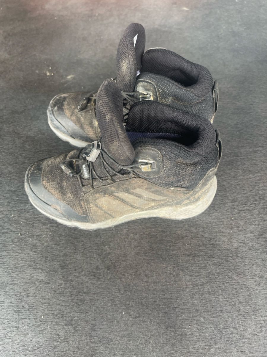 Adidas Scarpe per ragazzi: Adidas Terrex - Gr. 30 – Usato da Beckenried venduto da ciaran 1