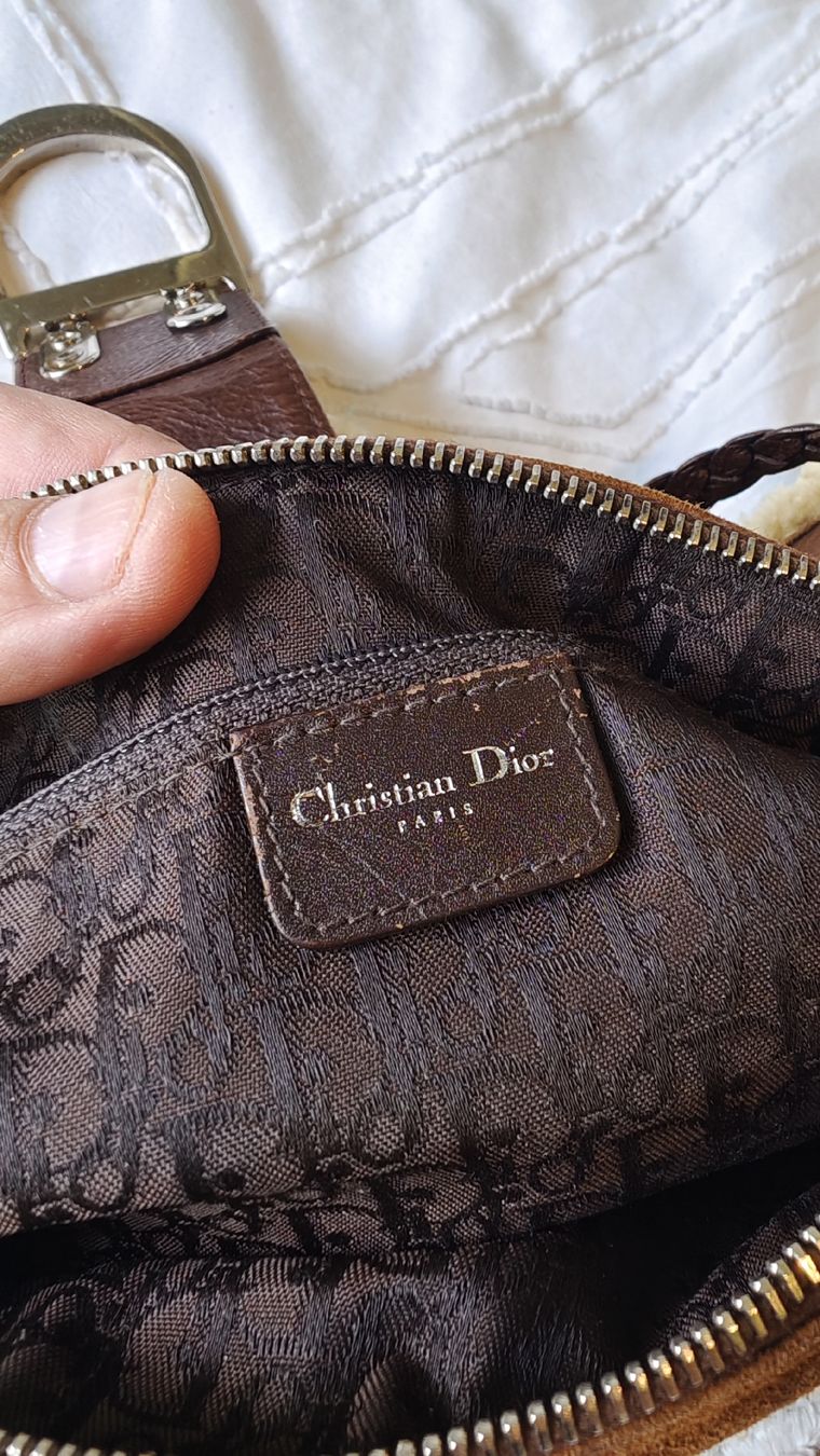 Dior Borse da donna: Christian Dior Saddle Shearling Flight Handbag Original 2005 – Usato da La Tour de Peilz venduto da Dejobokin 7