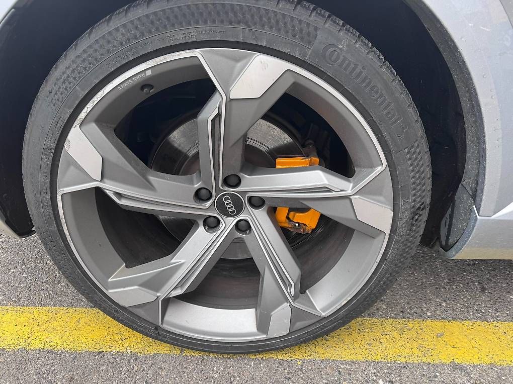 Audi Pneumatici & Ruote complete: Original Audi 22" Winter-Kompletträder  neuwertig – Usato da Innerberg venduto da GabiHabegger