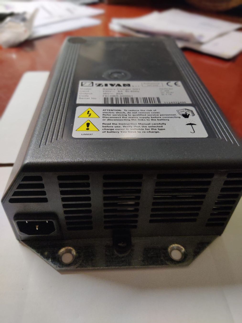 Batterieladegeräte: Professionelles Ladegerät ZIVAN NG1 – Gebraucht aus Zwingen von  4