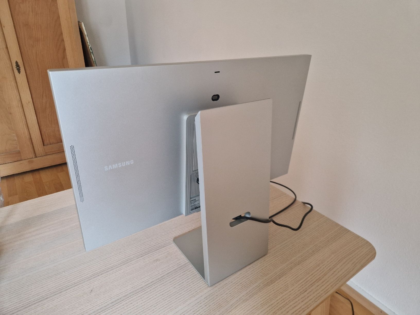 Samsung Monitor: Neuer Samsung 4k Bildschirm – Nuovo (secondo la descrizione) da Bern venduto da J0eggu 1