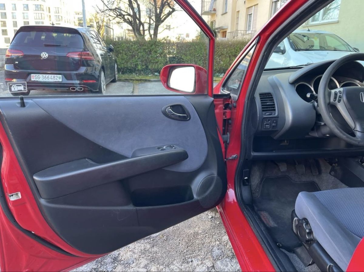 Honda Automobili: Honda Jazz 1.4 – Usato da Zürich venduto da joanc97 8