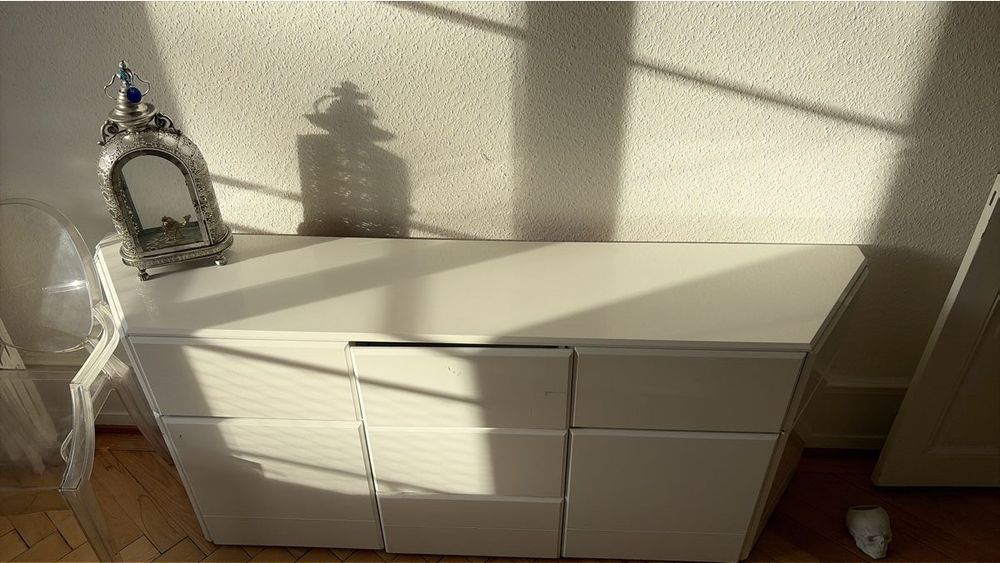 Commode blanche avec tiroirs (D'occasion) à Genève pour CHF 0.5 ...