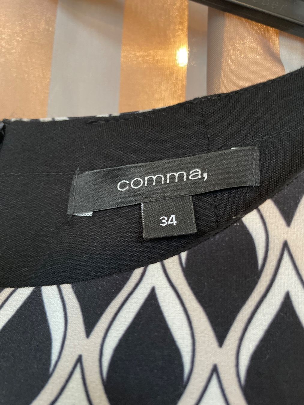 Comma Kleider: Comma, Kleid, gemustert, Gr.34 – Gebraucht aus Baar von koala9 3