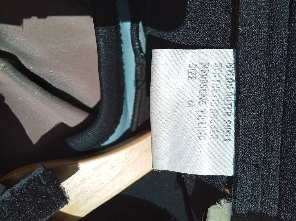 Tauchanzüge: Neoprene shorty – Gebraucht aus Bern von eric047