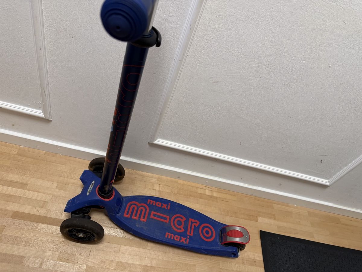 Micro Kickboard: Micro maxi scooter mit LED – D'occasion à Wädenswil par Magda_g