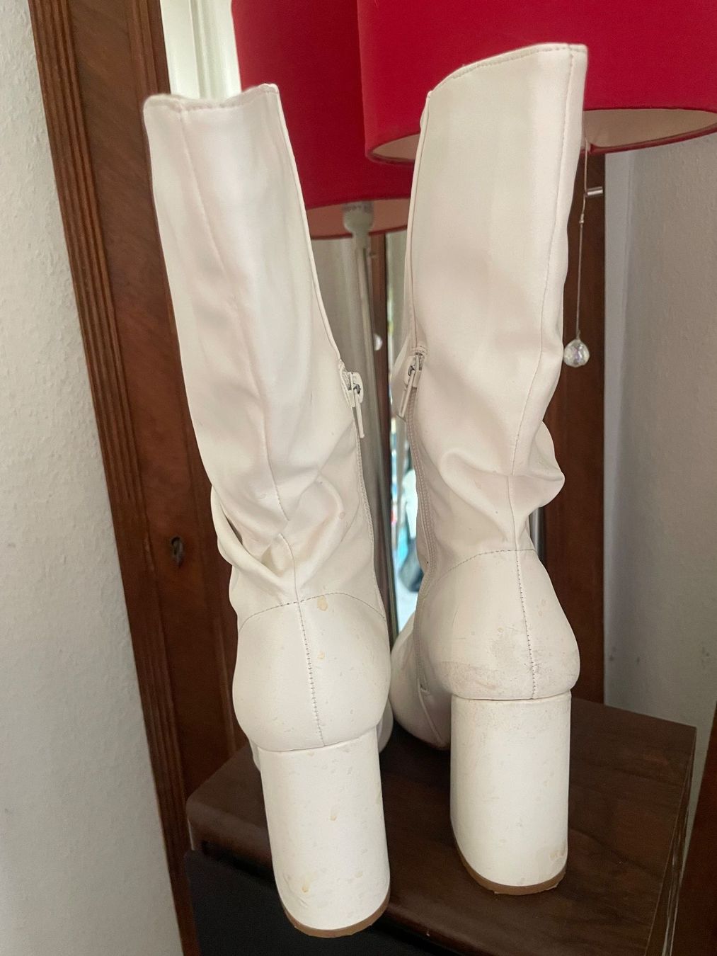 Scarpe da donna: White Block-Heel Half-Calves Boots – Usato da Genève venduto da lailas_things 1