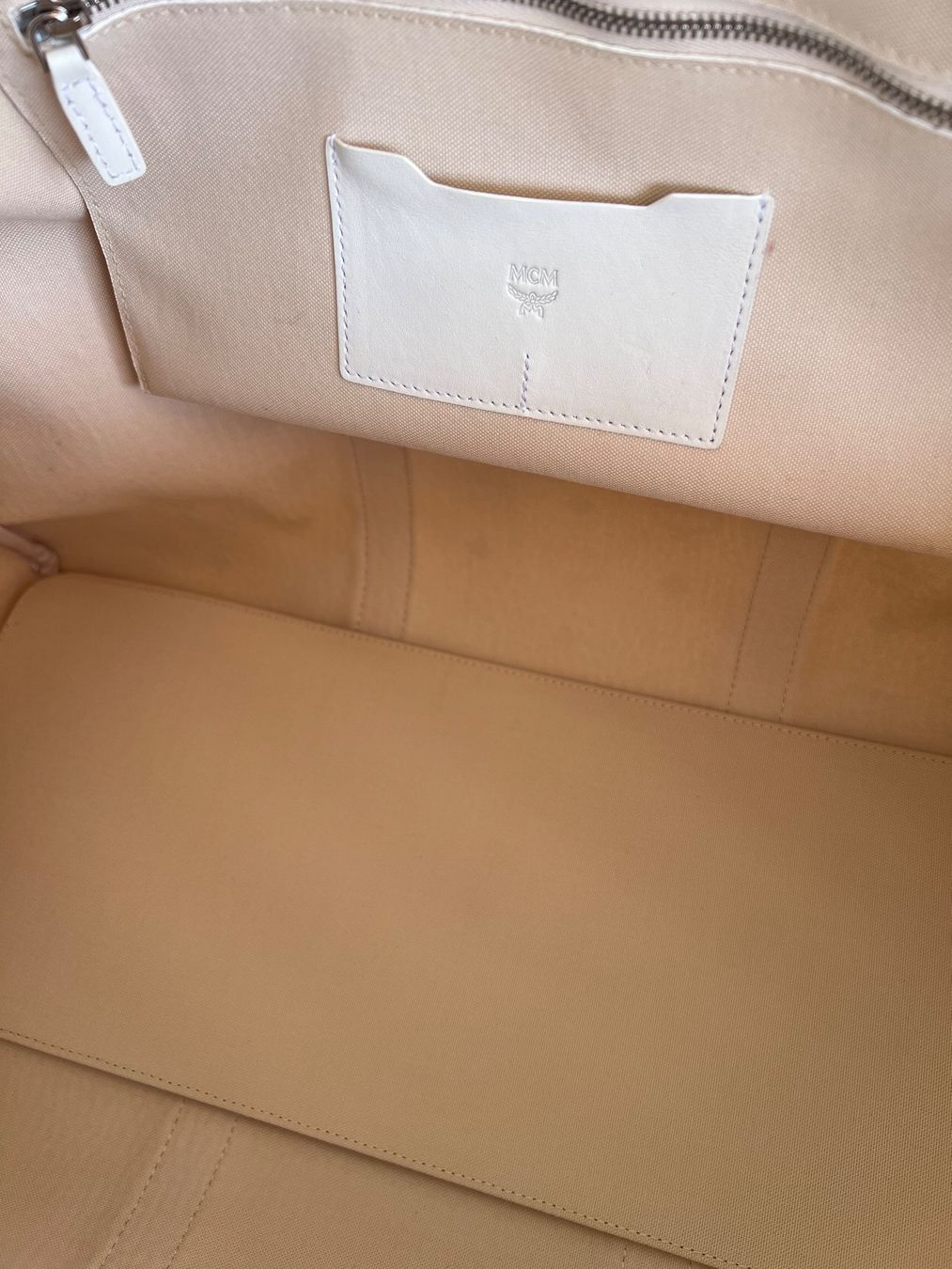 Mcm Borse: MCM Weekender 45cm - ungetragen / white – Nuovo (secondo la descrizione) da Derendingen venduto da MDPshopandmore 7