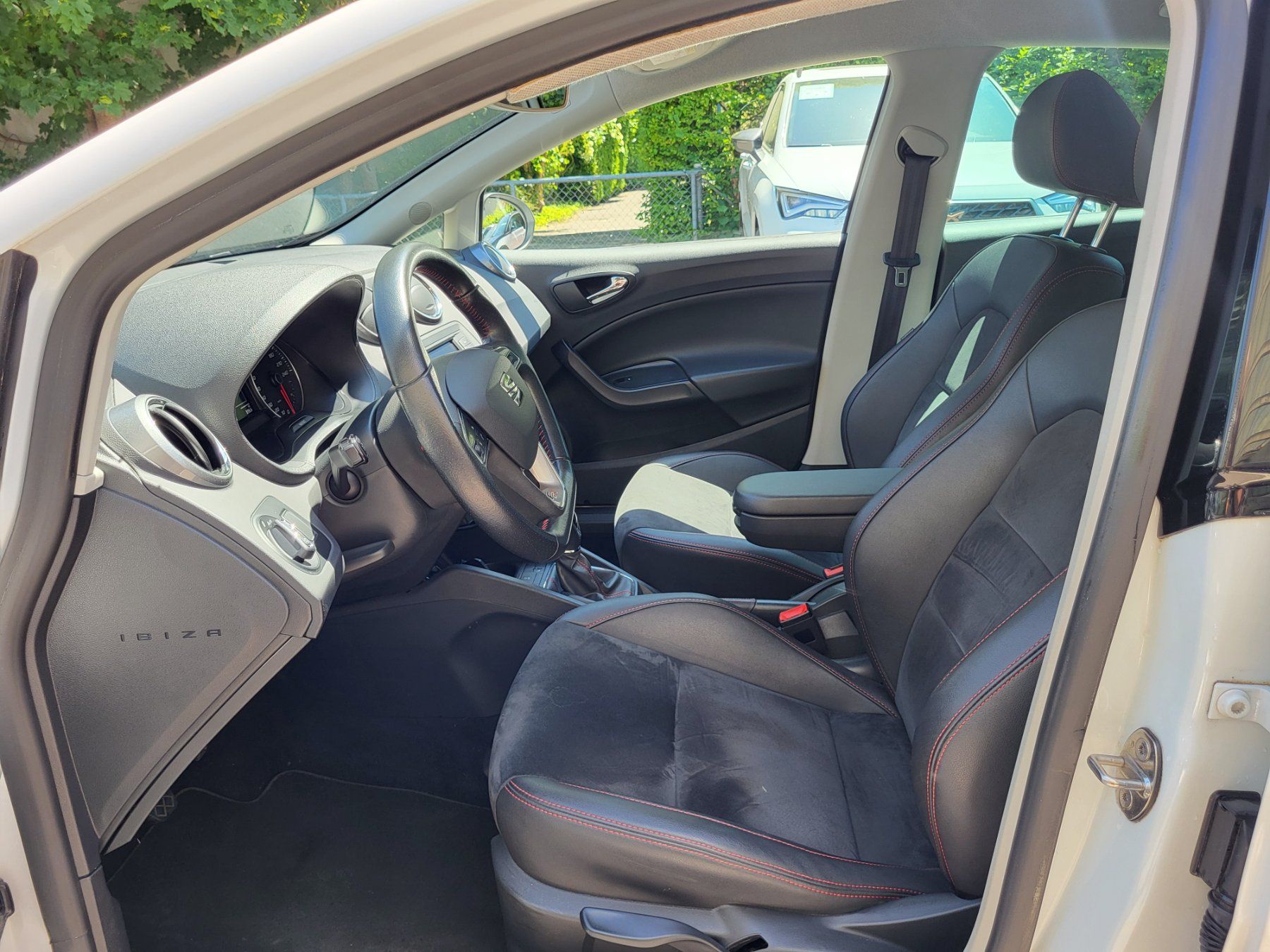 Seat Automobili: SEAT Ibiza ST 1.4 TSI ACT FR – Usato da Schwarzenburg venduto da JK143 4