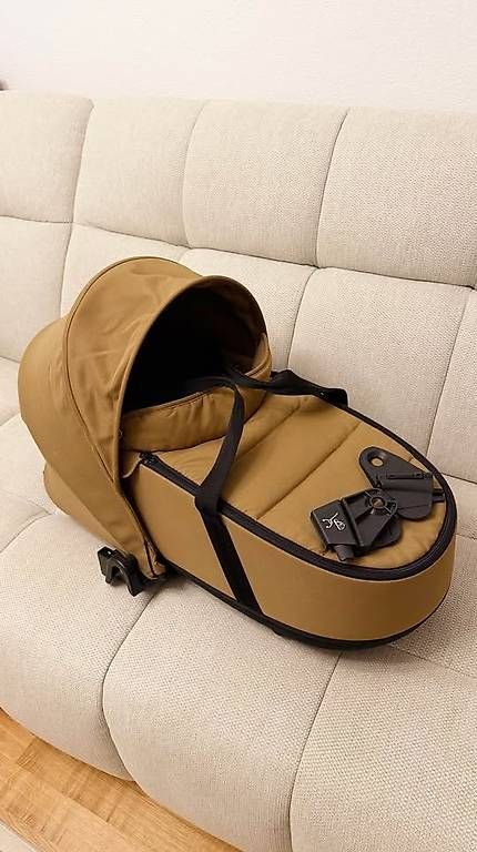 Carrozzine: YOYO 2 Bassinet  Toffee – Usato da Kriens venduto da eni_fth8