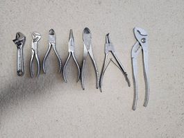 Hazet Werkzeug vintage Set Zangen, Schlüssel, Schneider