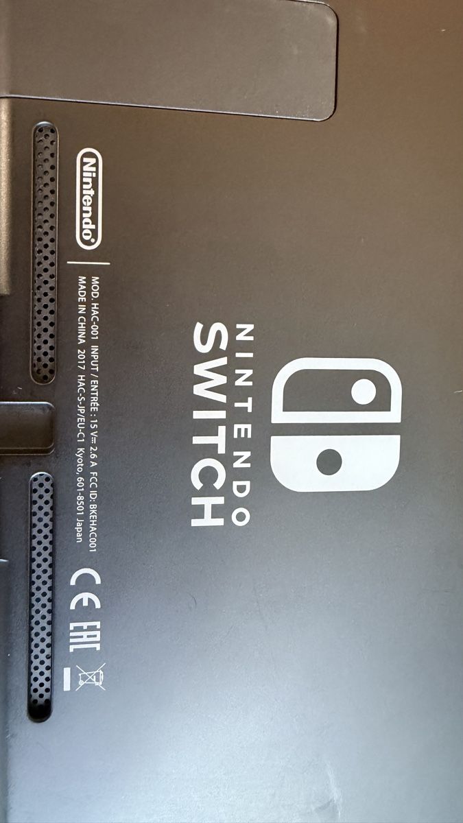 Nintendo Console: Nintendo Switch 1 mit Zubehör  – Usato da Baldingen venduto da Mcknabe 1