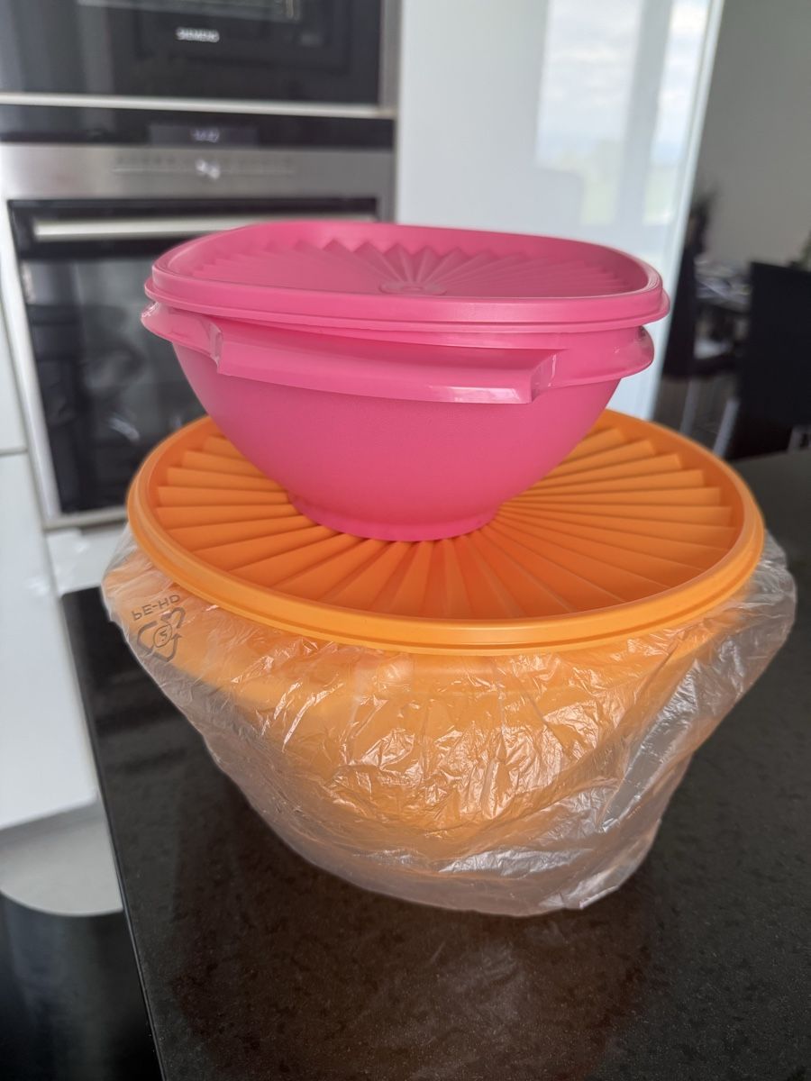 Tupperware Contenitori & Simili: Tupperware Schüssel-Set, 4 teilig,, NEU Pink/Orange – Nuovo e nell'imballaggio originale da Freidorf TG venduto da Iris1970