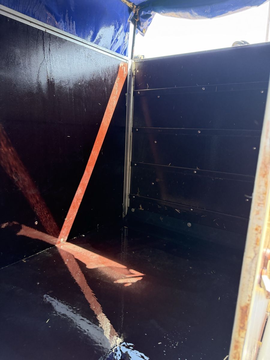 Rimorchi: Viehtransporter – Usato da Neuenegg venduto da tin_gv8m 2