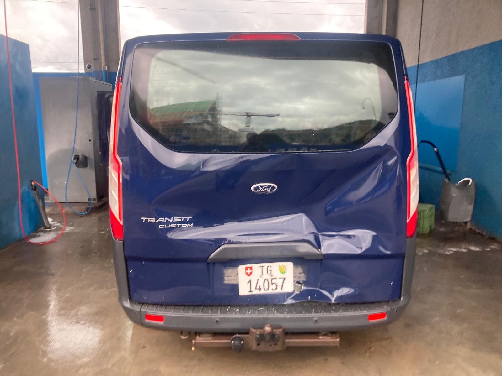 Ford Véhicules utilitaires: Ford Transit Custom 300L 2.2 TDCi – D'occasion à Wängi par Ladys_First 6