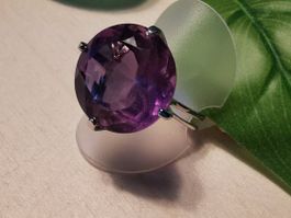 Silber Damenring mit grossem Amethyst aus der Goldschmiede