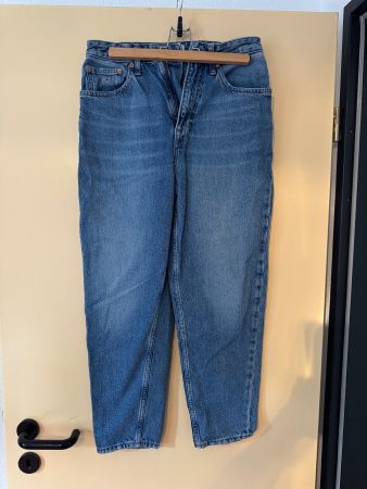 Tommy jeans “mom jeans” 27