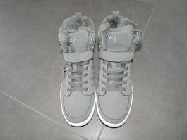 Winter Schuhe Grau, Neu, Grösse 39, Warm gefüttert!