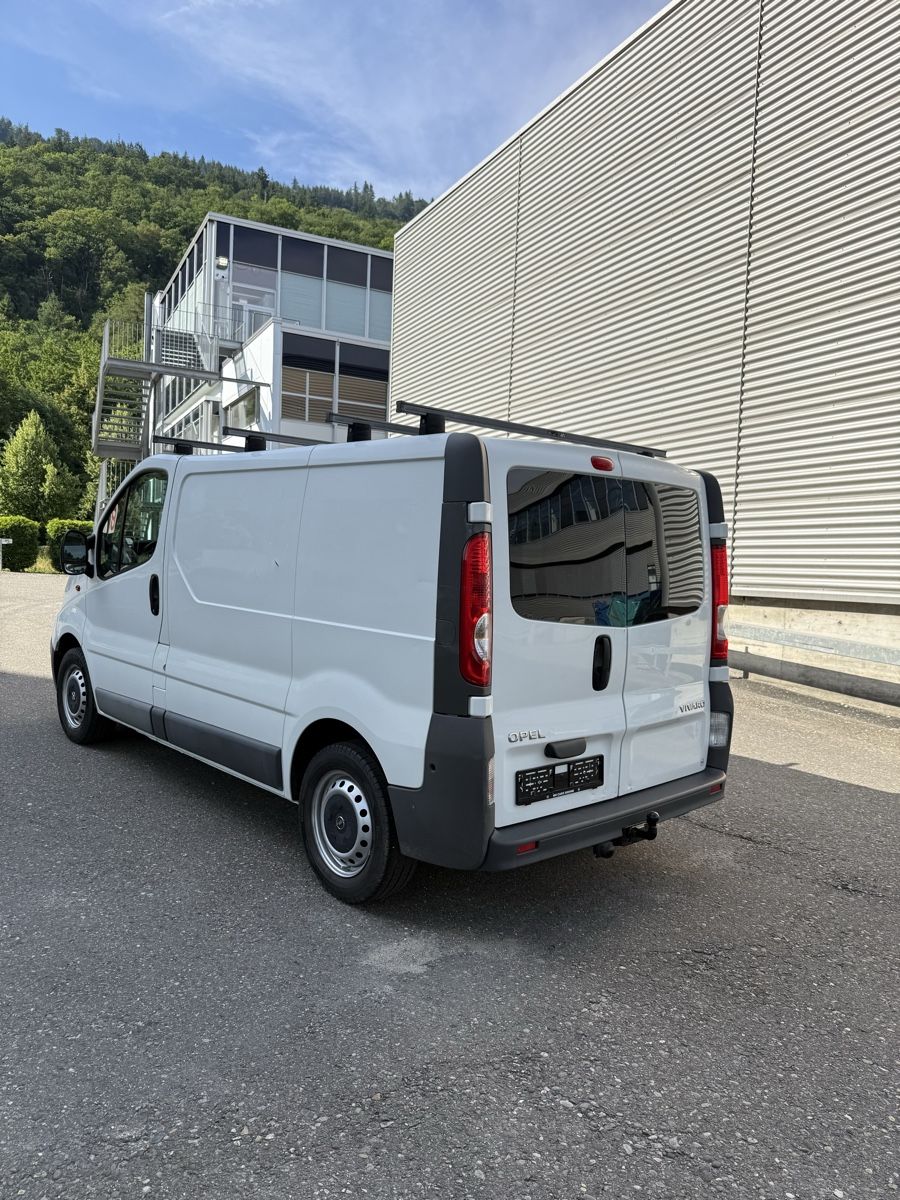 Opel Veicoli commerciali: Opel Vivaro 2.0 Cdti  – Usato da Biel/Bienne venduto da MK_Cars 4
