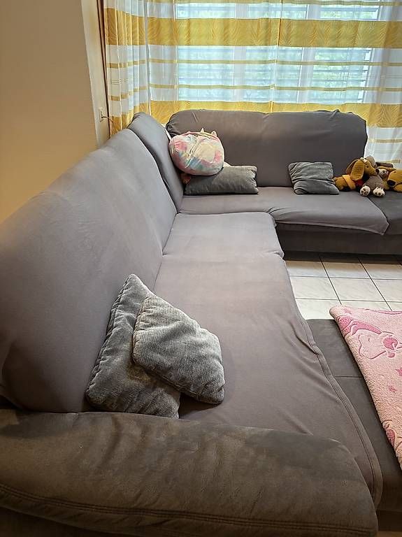 Divani: Couch / Wohnlandschaft / Stoff: Taurus in Lederoptik /Grau – Usato da Schaan venduto da MivrSh 4