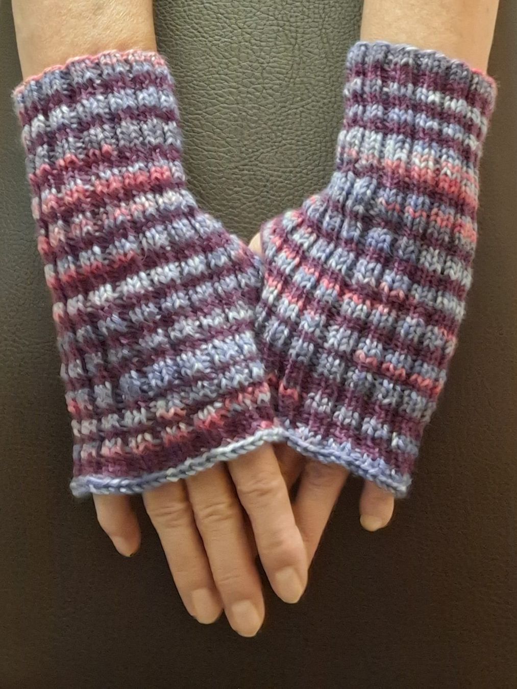 Autres vêtements & accessoires: handstulpen – Neuf avec emballage d'origine à schönenwerd par ebulum