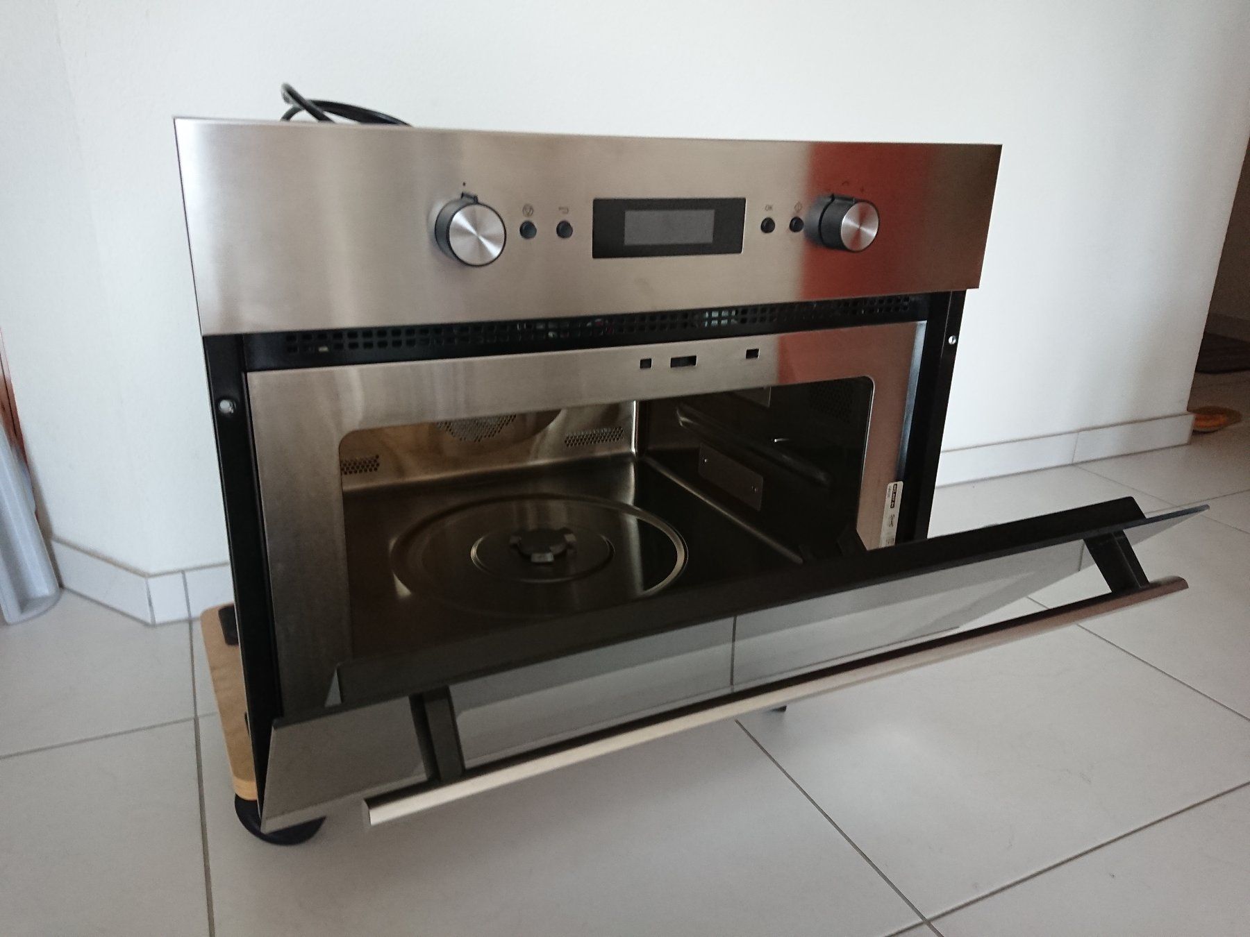 Elettrodomestici da cucina: Backofen - Mikrowelle Combi – Usato da Büren an der Aare venduto da creazioneshop 1
