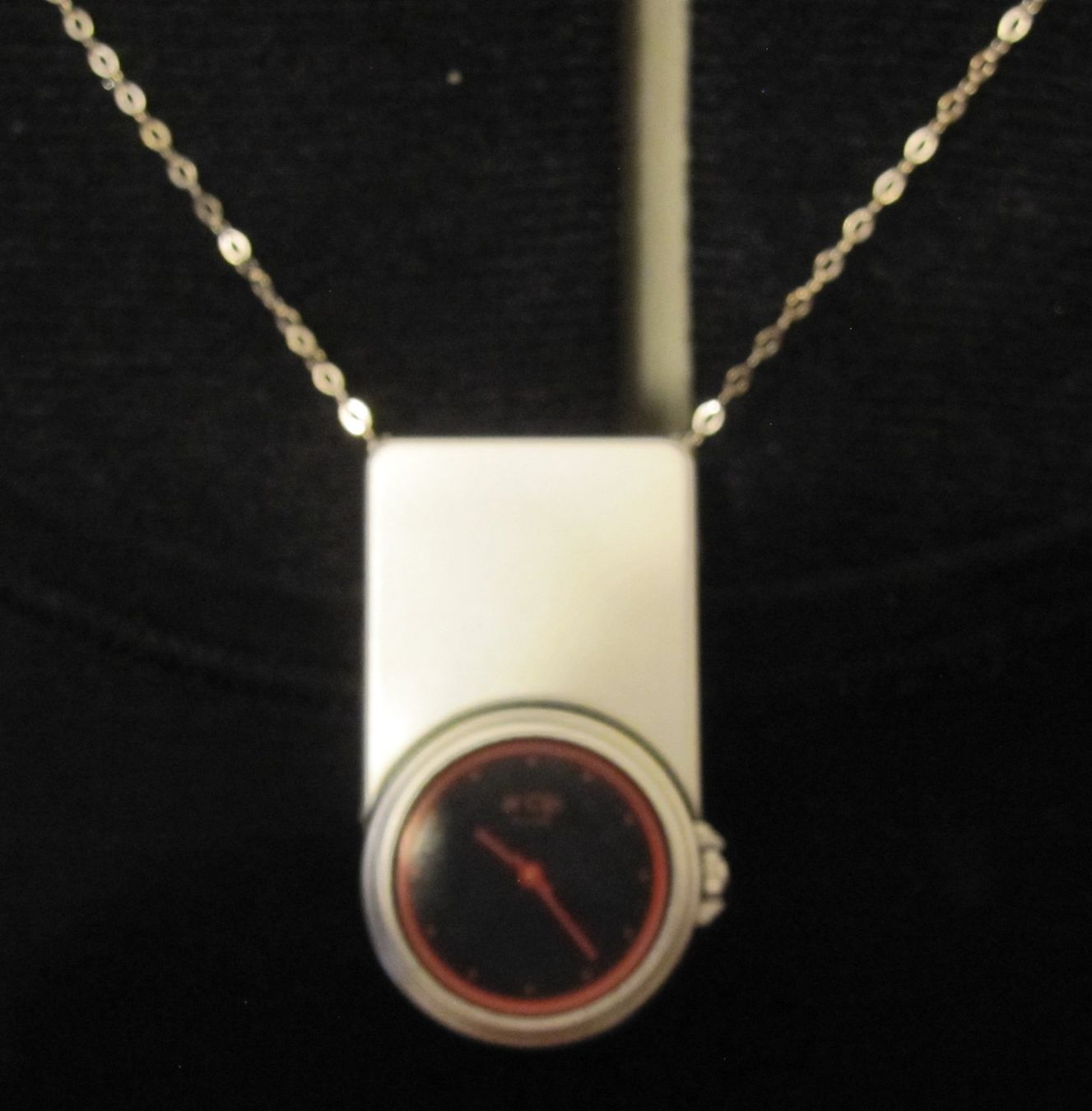 Orologi: Montre Le Clip SILVER, quartz, DÉFECTUEUSE – Difettoso da Nyon venduto da WHTF 3