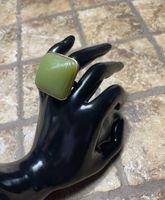 Anello con pietra verde chiaro - 1size-feste👌Estate!