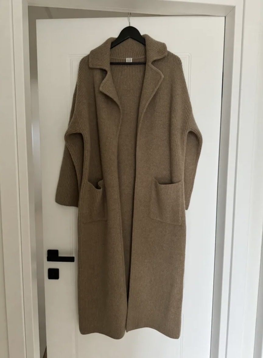 Totême Cappotti: Toteme wool cardigan coat – Nuovo (secondo la descrizione) da Oberrieden venduto da ElsaL