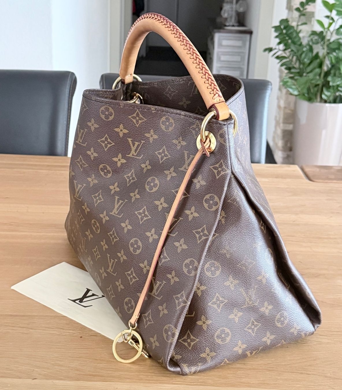 Louis Vuitton Borse da donna: Louis Vuitton Artsy – Usato da Reinach AG venduto da BisMad3 4
