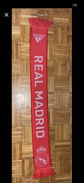 Foulard & Sciarpe: Écharpe réal Madrid  – Usato da St-Prex venduto da rey_v92r