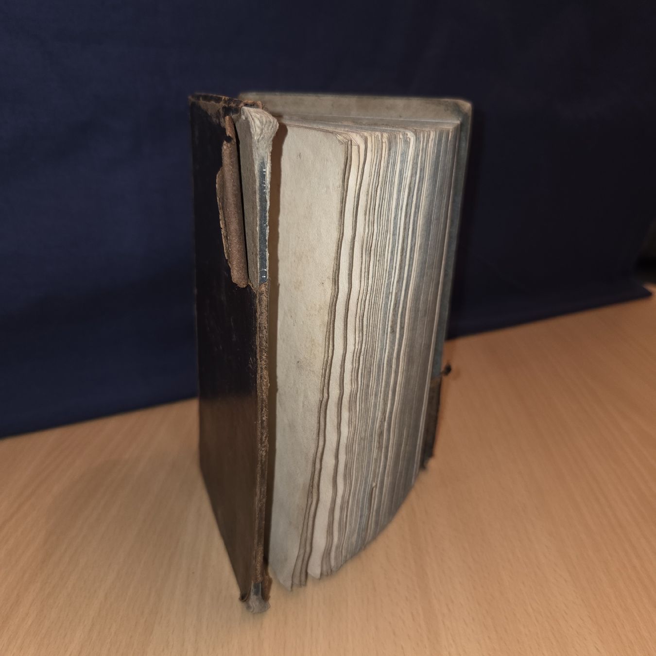 Libri: Antikes Buch, "Doctrine Chrestienne", Besancon 1825 – Usato da Kriens venduto da gra_fhn7 1