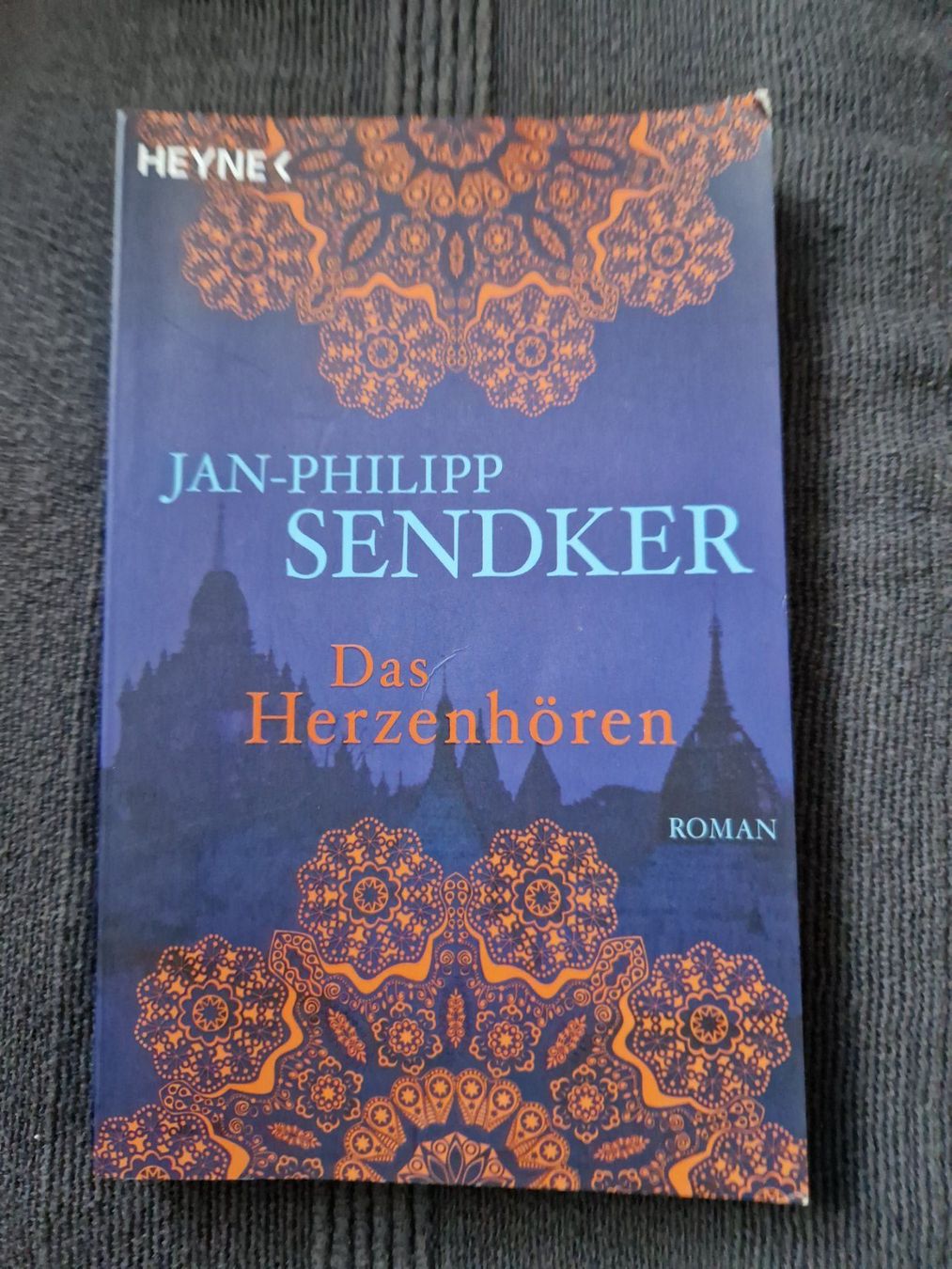 Bücher: Jan-Philipp Sendker Das Herzenhören – Gebraucht aus Neuhausen am Rheinfall von Alchimista