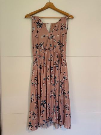 Sommerkleid About you Gr. 40, Neupreis Fr. 55.--, neuwertig