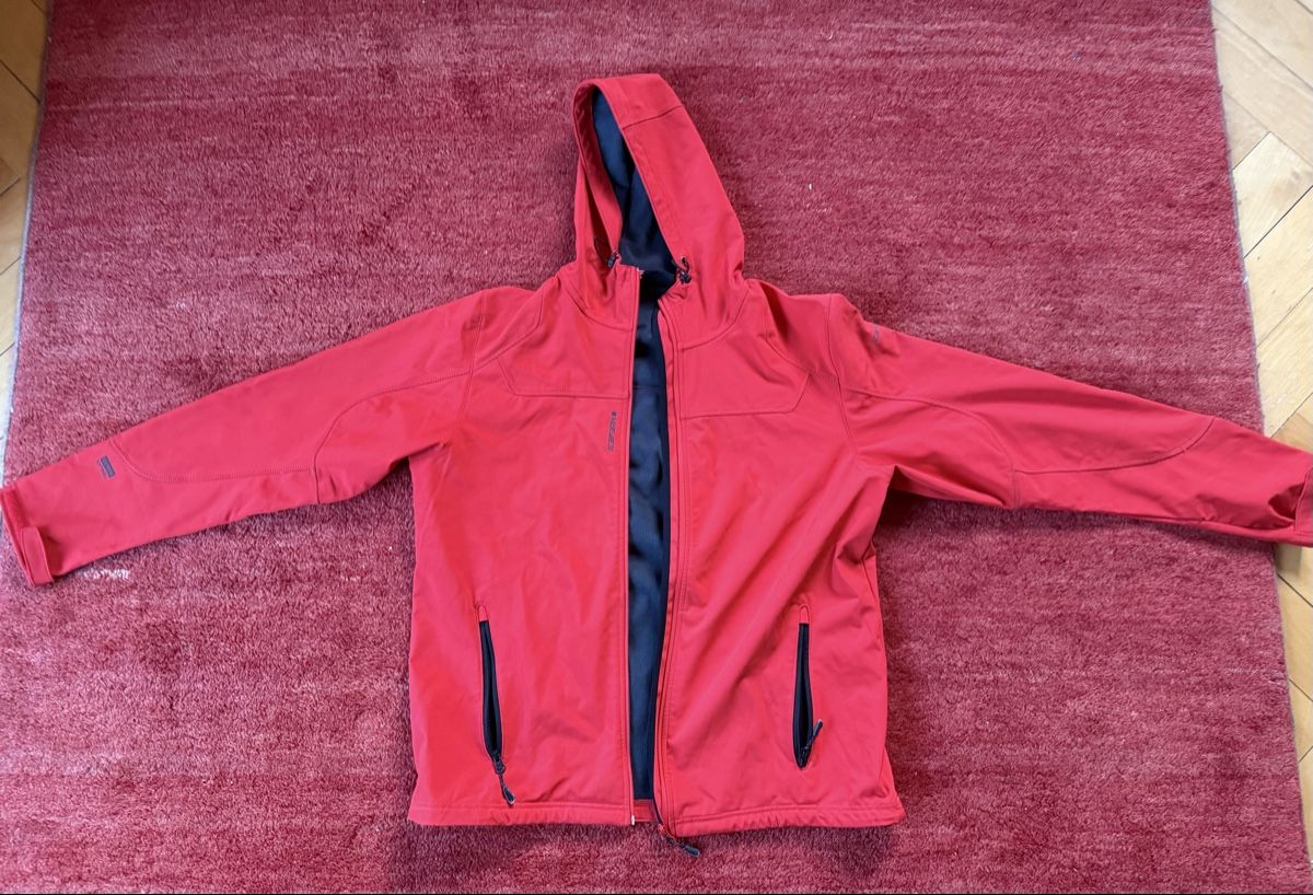 Icepeak Giacche: Rote Icepeak Softshell Kapuzen Jacke , Grösse  L Unisex – Usato da Biel/Bienne venduto da SirRolf