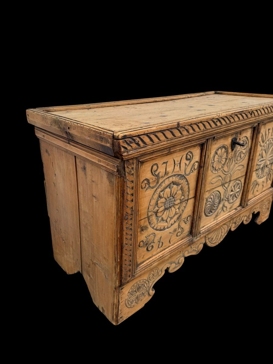 Cassapanche: Originale Engadiner Arventruhe, datiert 1723 – Usato da Ottikon venduto da san_w99n 3
