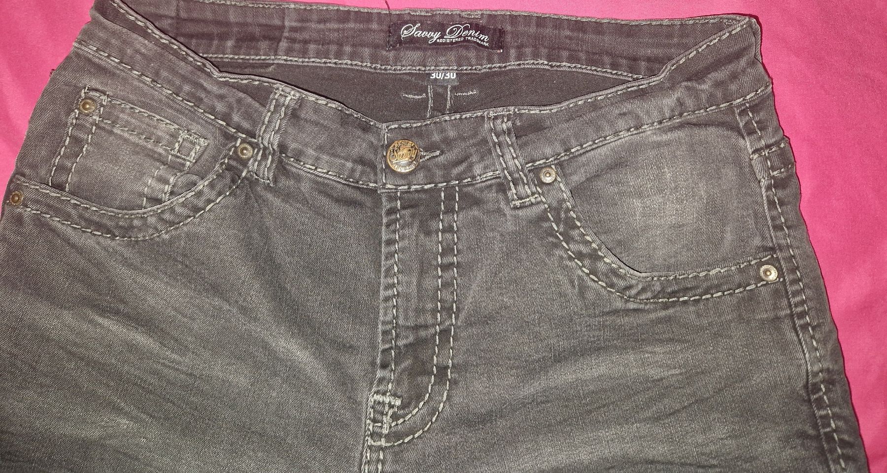 Pantaloni: Schwarze Jeans Gr. 30/30  – Usato da Utzenstorf venduto da Ernie_und_Bert 1